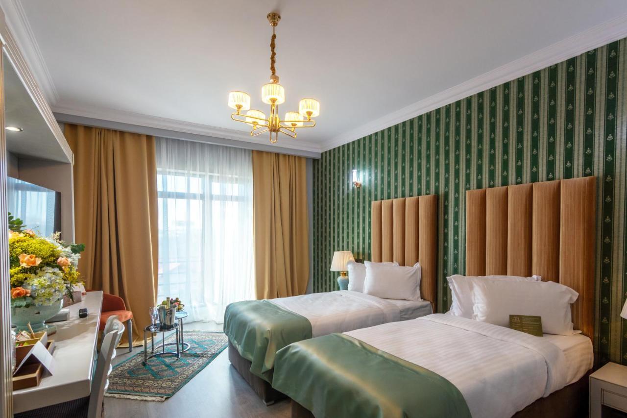 Phoenicia Express 4*