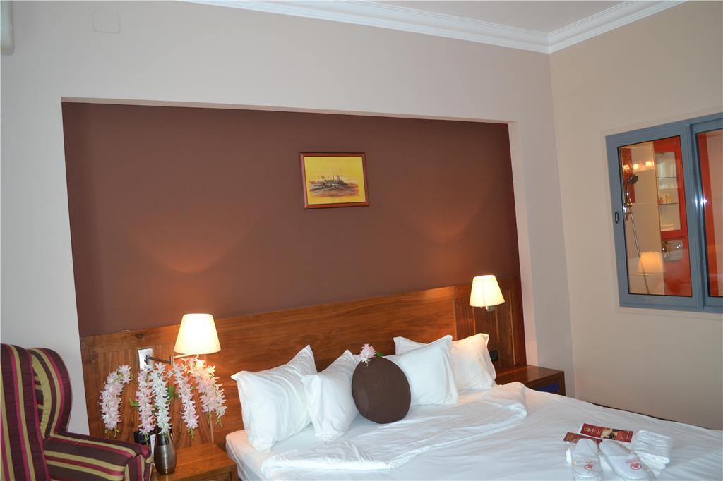 Phoenicia Express